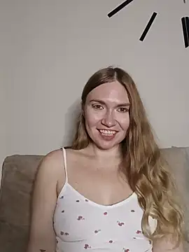 KisaVixen online show from May 21, 2026, 7:33 pm