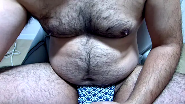 secretbearjp online show from November 26, 2025, 10:59 am