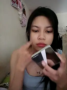 Snapshot of Katanh chatting on October 18, 2025, 12:29 pm Katanh online show from October 18, 2025, 12:29 pm