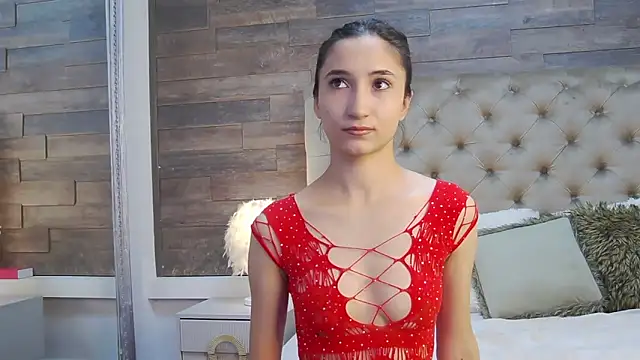 Snapshot of CarolinaBlair chatting on October 31, 2025, 6:32 am CarolinaBlair online show from October 31, 2025, 6:32 am