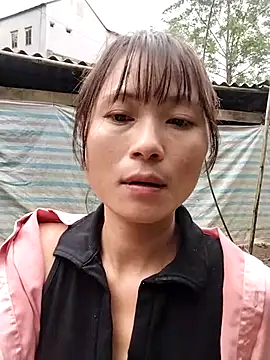 linda bae00 online show from September 28, 2025, 1:23 am