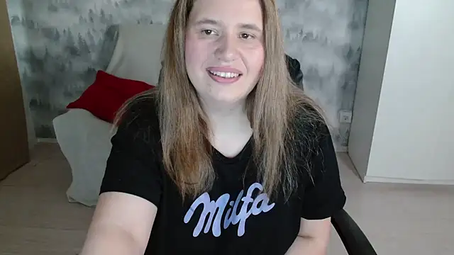 AdelinaLawson online show from April 19, 2026, 7:20 am