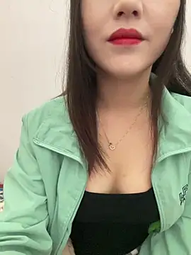 Dieknr online show from December 15, 2025, 1:44 am