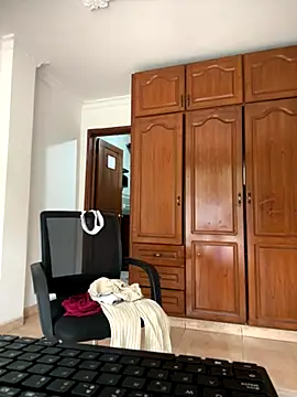 olivia jass online show from October 15, 2025, 1:41 pm