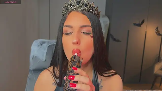 mygoddesshecate online show from October 25, 2025, 5:28 am