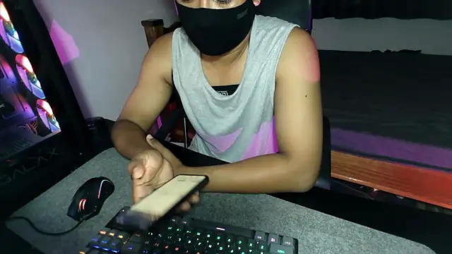 BamBra21 online show from May 18, 2026, 2:33 pm