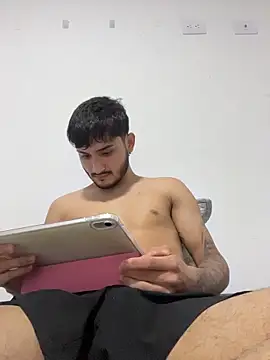 Snapshot of Nas-z09 chatting on March 24, 2026, 8:09 pm Nas-z09 online show from March 24, 2026, 8:09 pm