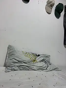 Snapshot of Nas-z09 chatting on February 8, 2026, 7:28 am Nas-z09 online show from February 8, 2026, 7:28 am