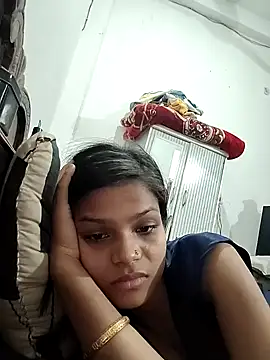 Komal0099 online show from October 25, 2025, 3:01 pm