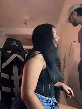 Tomas Olivia online show from November 15, 2025, 6:39 am