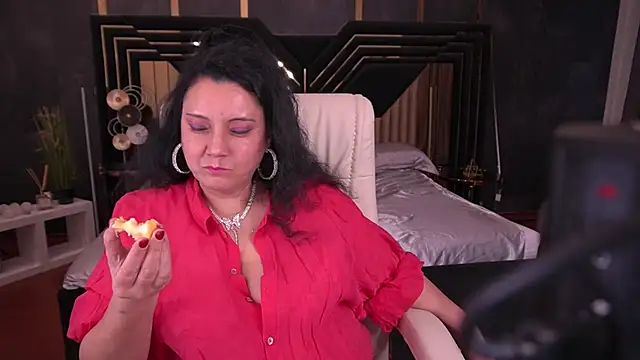 ValeryRosseee online show from September 30, 2025, 1:17 pm