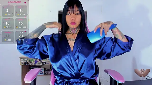 AikoKimura online show from October 15, 2025, 2:36 pm