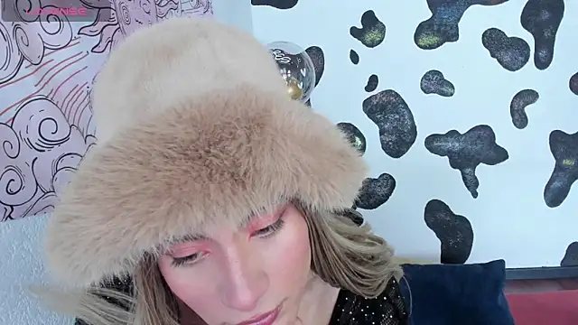 Snapshot of brihanna_cooper chatting on November 20, 2025, 2:29 pm brihanna cooper online show from November 20, 2025, 2:29 pm