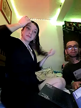 Snapshot of MysticNight_ chatting on September 12, 2025, 3:28 am MysticNight online show from September 12, 2025, 3:28 am