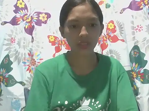 preggymom19 online show from September 18, 2025, 3:20 am