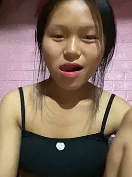 Snapshot of milo_bae chatting on November 15, 2025, 9:13 am milo bae online show from November 15, 2025, 9:13 am