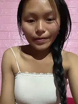 Snapshot of milo_bae chatting on November 3, 2025, 7:46 am milo bae online show from November 3, 2025, 7:46 am