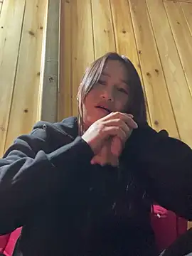 Snapshot of phungtiti chatting on February 2, 2026, 2:27 pm phungtiti online show from February 2, 2026, 2:27 pm