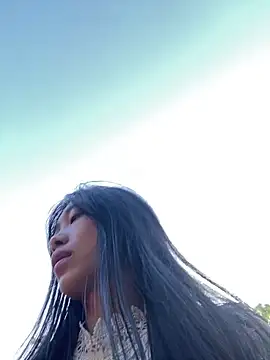 EmLy02 online show from October 12, 2025, 11:50 pm