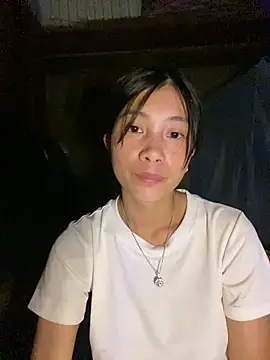 EmLy02 online show from October 13, 2025, 11:56 am