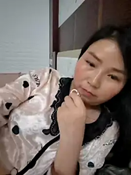 lingling5200 online show from April 28, 2026, 4:33 pm