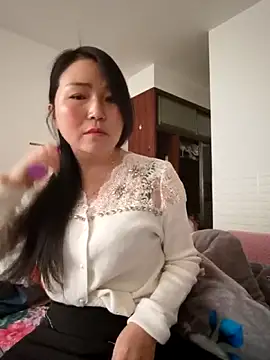lingling5200 online show from March 14, 2026, 3:56 am