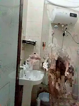 lingling5200 online show from October 15, 2025, 2:14 pm