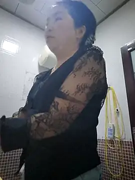 lingling5200 online show from April 27, 2026, 3:10 pm