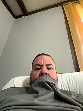 kev0n2389 online show from September 11, 2025, 4:51 pm