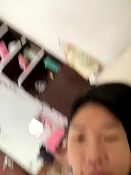 Snapshot of Miumieu chatting on October 17, 2025, 1:42 am Miumieu online show from October 17, 2025, 1:42 am