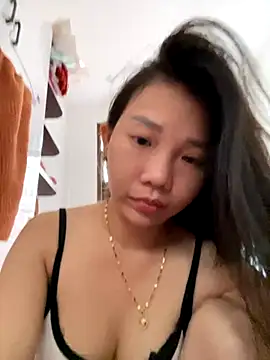 Snapshot of Miumieu chatting on November 6, 2025, 3:21 am Miumieu online show from November 6, 2025, 3:21 am