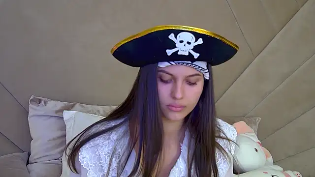 AlisaVersailles online show from October 16, 2025, 4:15 pm