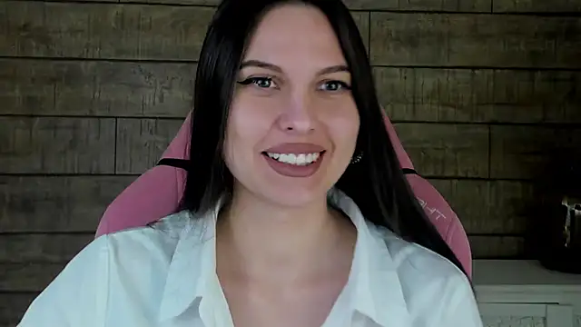 AlisaVersailles online show from November 14, 2025, 4:43 pm