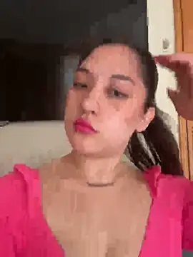 smokemilv online show from October 18, 2025, 5:48 pm