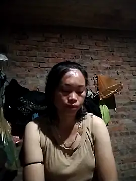   Ngoc20   online show from October 7, 2025, 2:40 pm