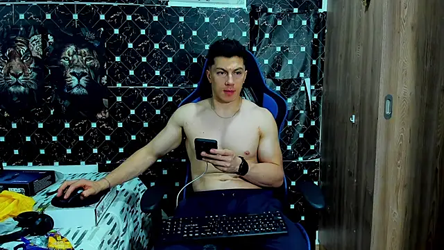 javiersexymann online show from April 23, 2026, 5:47 am