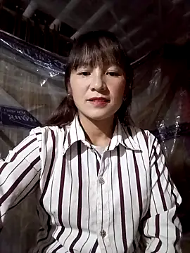 Mini3333 online show from October 19, 2025, 12:41 pm