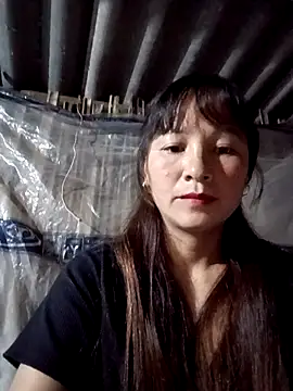 Mini3333 online show from October 9, 2025, 10:32 pm