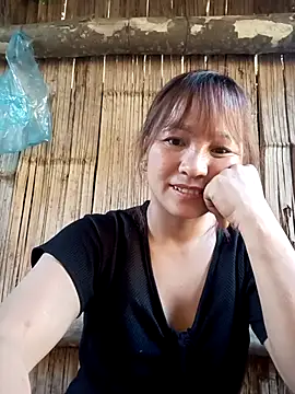 Mini3333 online show from April 12, 2026, 10:18 am