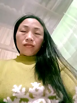 lucybaby00 online show from March 5, 2026, 11:32 pm