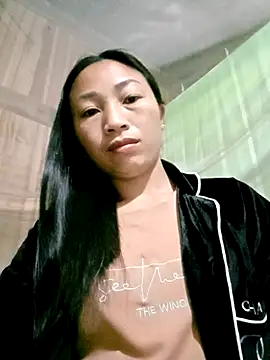 lucybaby00 online show from February 28, 2026, 10:20 pm