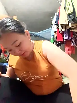 phunphun online show from October 10, 2025, 2:23 am