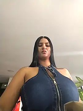 gabysanta  online show from March 7, 2026, 1:05 pm