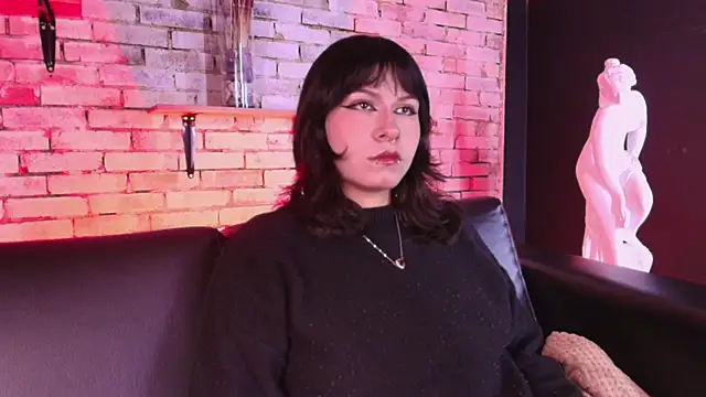 Snapshot of kitty_malach chatting on February 14, 2026, 3:29 am kitty malach online show from February 14, 2026, 3:29 am