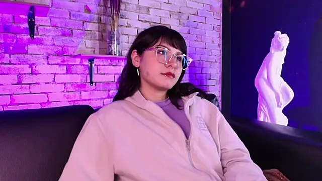 Snapshot of kitty_malach chatting on February 20, 2026, 7:43 am kitty malach online show from February 20, 2026, 7:43 am