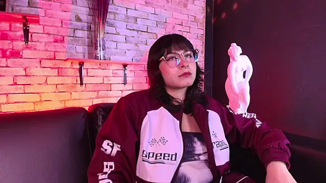 Snapshot of kitty_malach chatting on February 4, 2026, 3:23 am kitty malach online show from February 4, 2026, 3:23 am