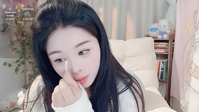 SweetTease2025 online show from November 27, 2025, 3:34 pm