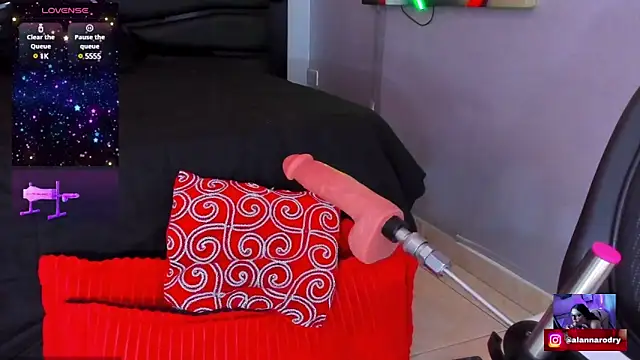 Alanna-sloppy online show from October 11, 2025, 5:47 pm