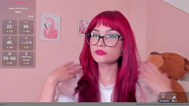 mae lyra online show from December 1, 2025, 9:48 pm