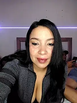 Anahibella online show from November 7, 2025, 7:02 am